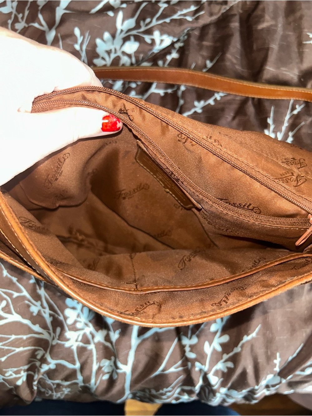 Genuine Leather Vintage-Inspired Frossil Bag - Picture 8 of 8